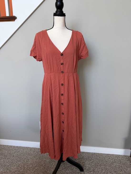 torrid Dresses & Skirts - torrid Rust Button-Front V-Neck Midi Dress